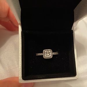 Pandora square halo ring